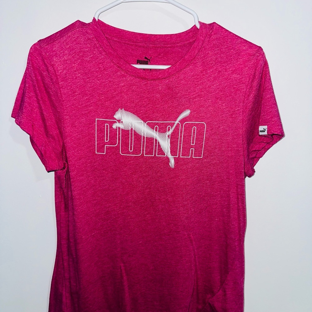 Puma Women’s Magenta Short Sleeve Tee Medium